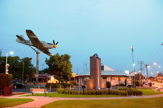 Aeroplane over Griffith